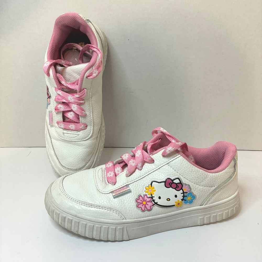 Hello Kitty White Pink Sneakers Lace Up Kids Size 4 Toddler Shoes Sanrio Girls